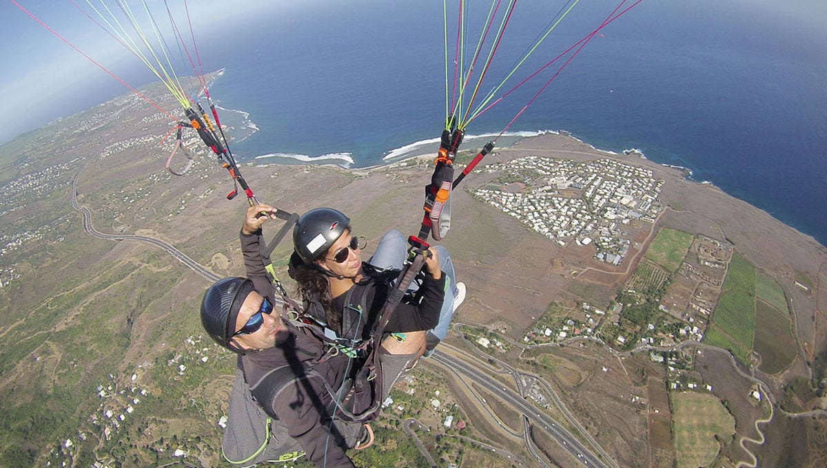 bapteme-parapente-reunion-grand-tourisme